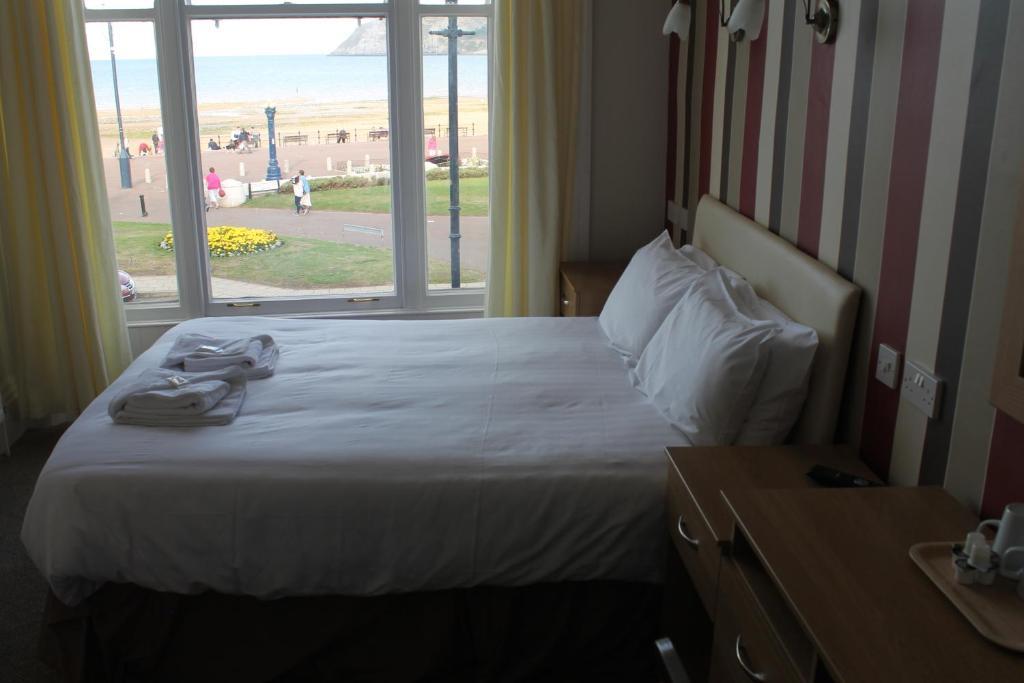 Baytree Hotel Llandudno Esterno foto